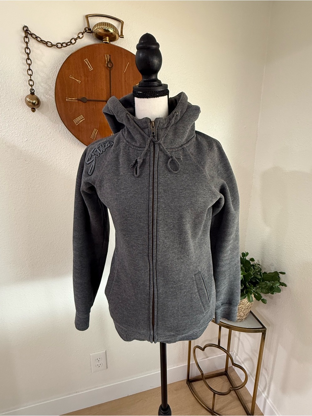 Sitka Women’s XS Gray Full Zip Hoodie Embroidered Logo Hidden Hood Pocket
